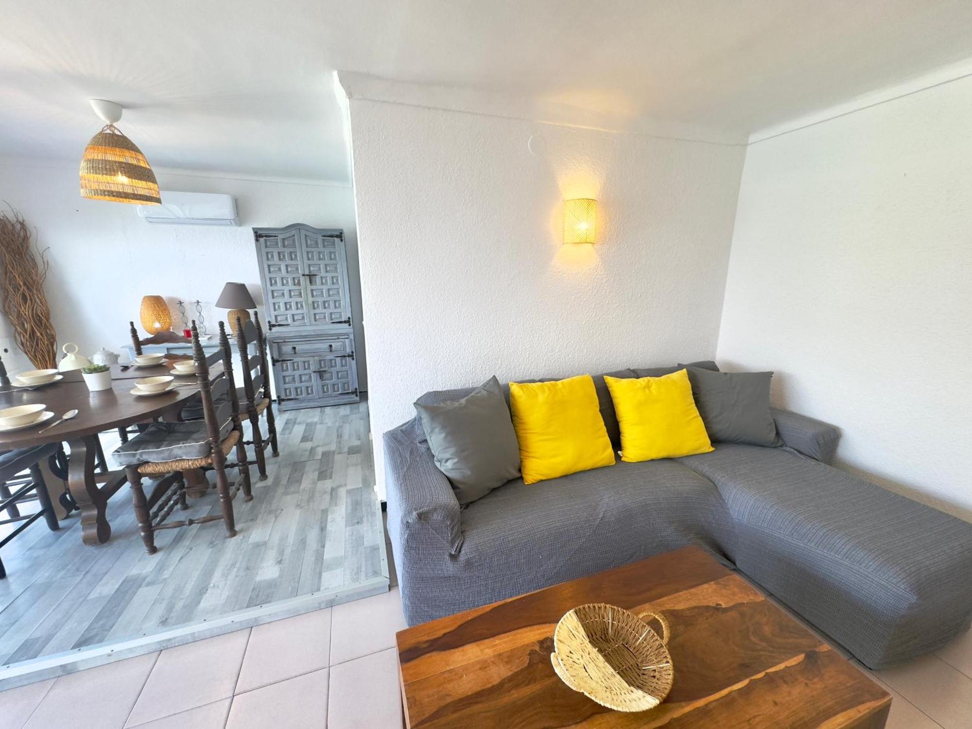 Apartment Almadraba Montaud *